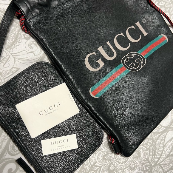 Gucci Calfskin Logo Drawstring Backpack black (NEW/NEVER USED) - Picture 15 of 16